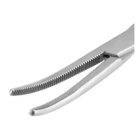 Szczęki kleszczy naczyniowych Crile 14 cm – zbliżenie